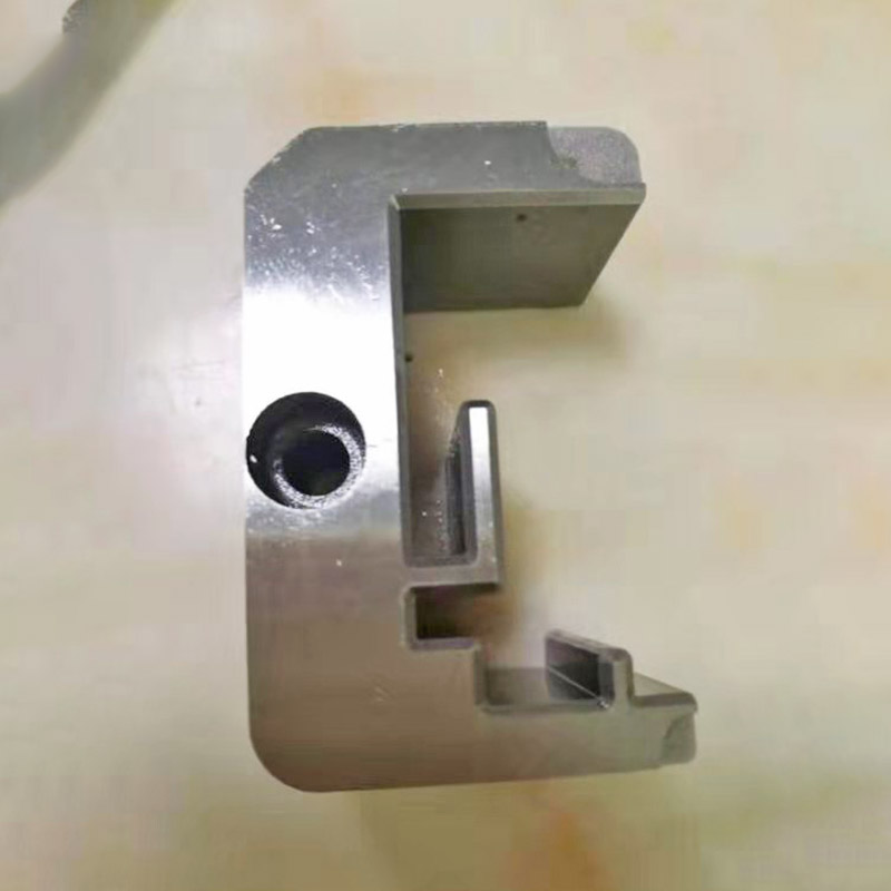 プレス金型部品